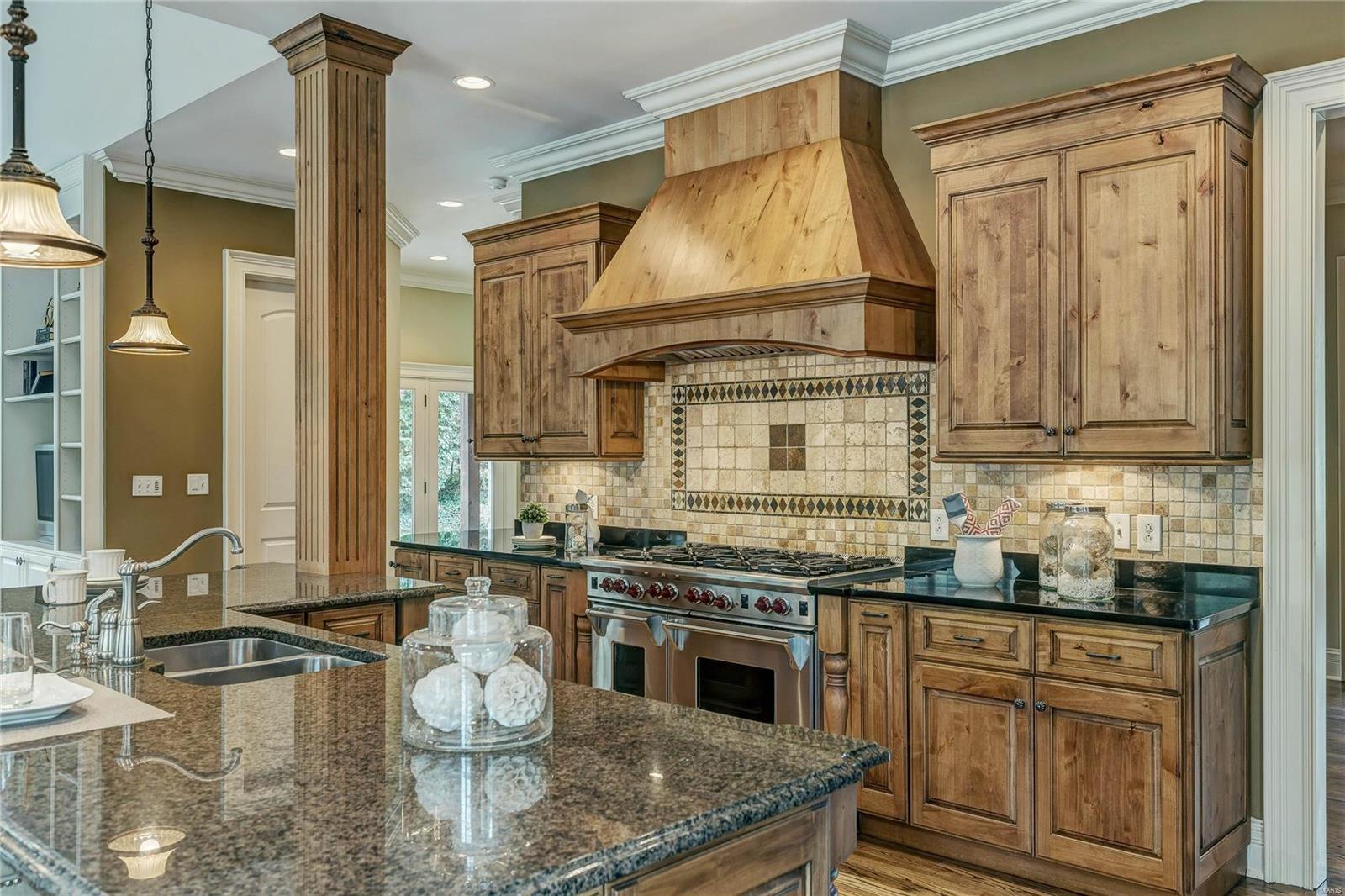 Town & Country Manor - Residential