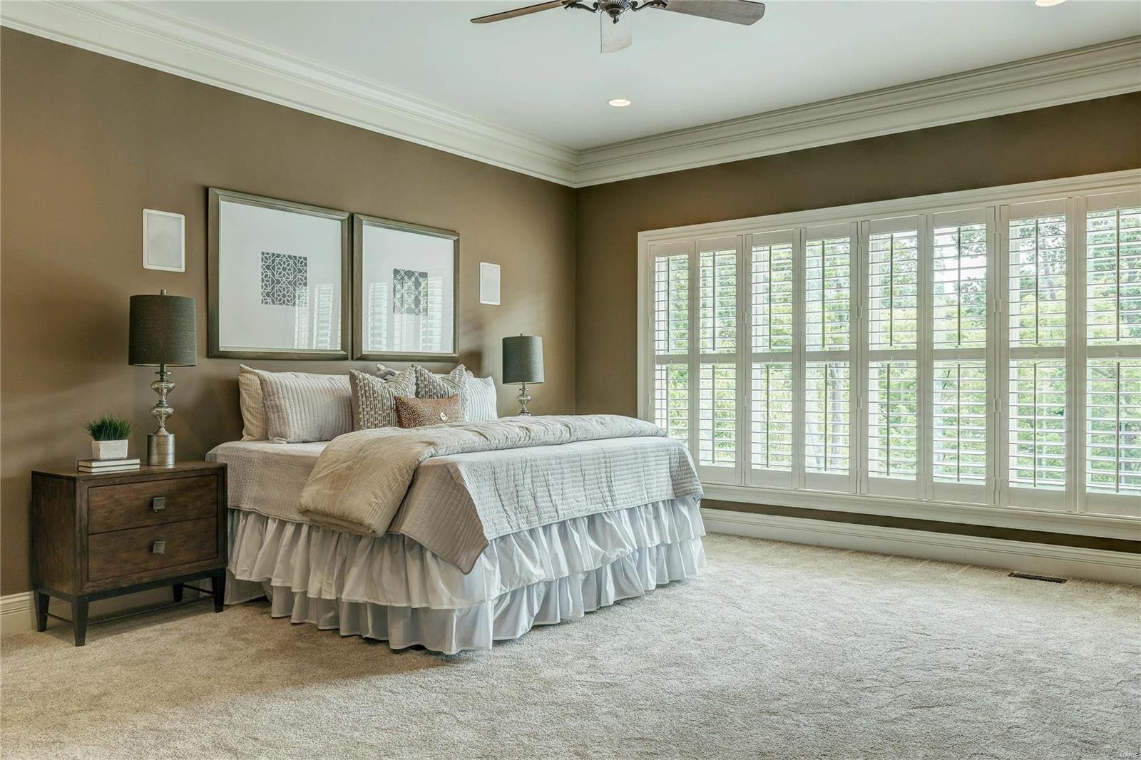 Town & Country Manor - Residential