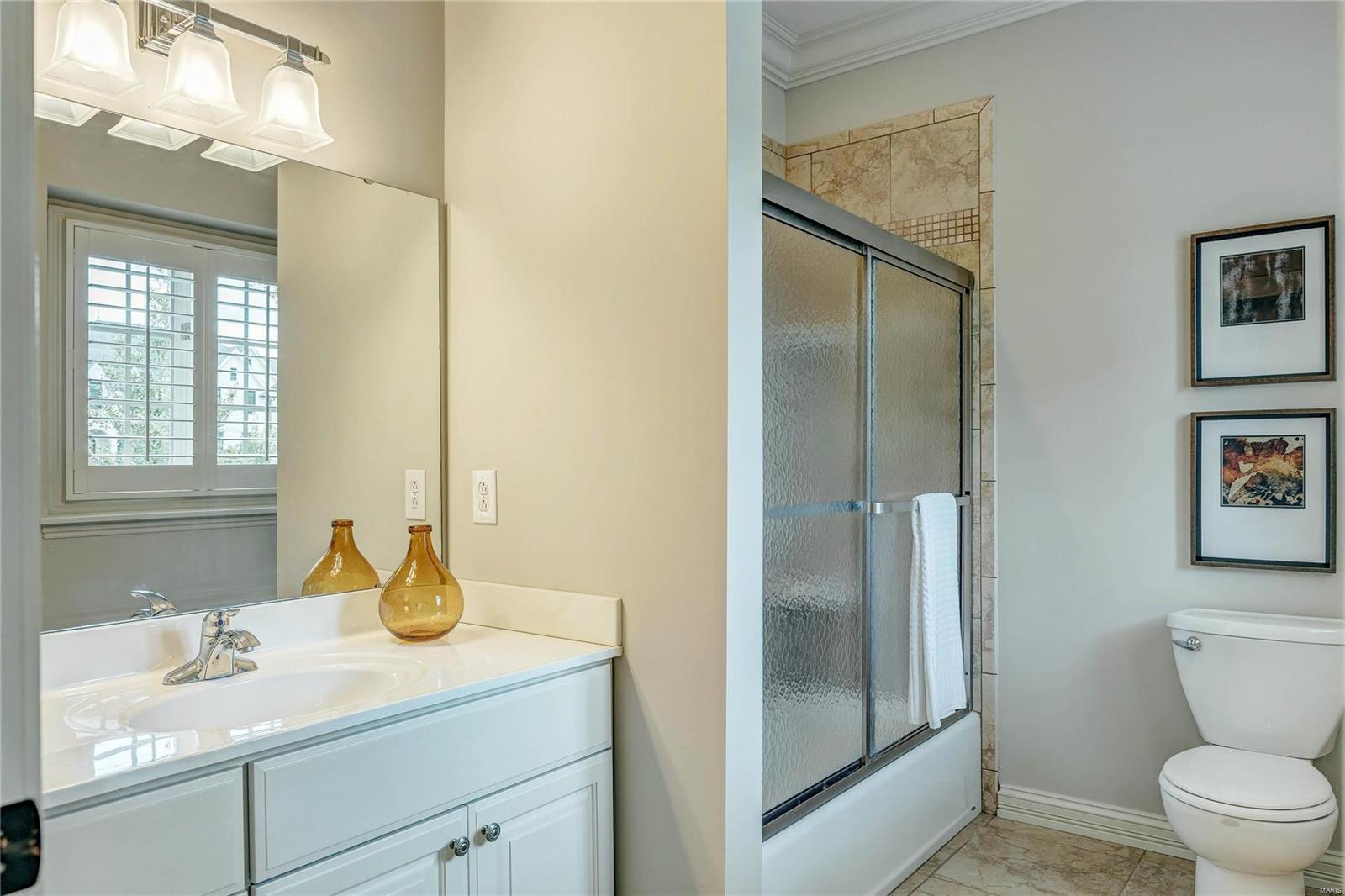 Town & Country Manor - Residential