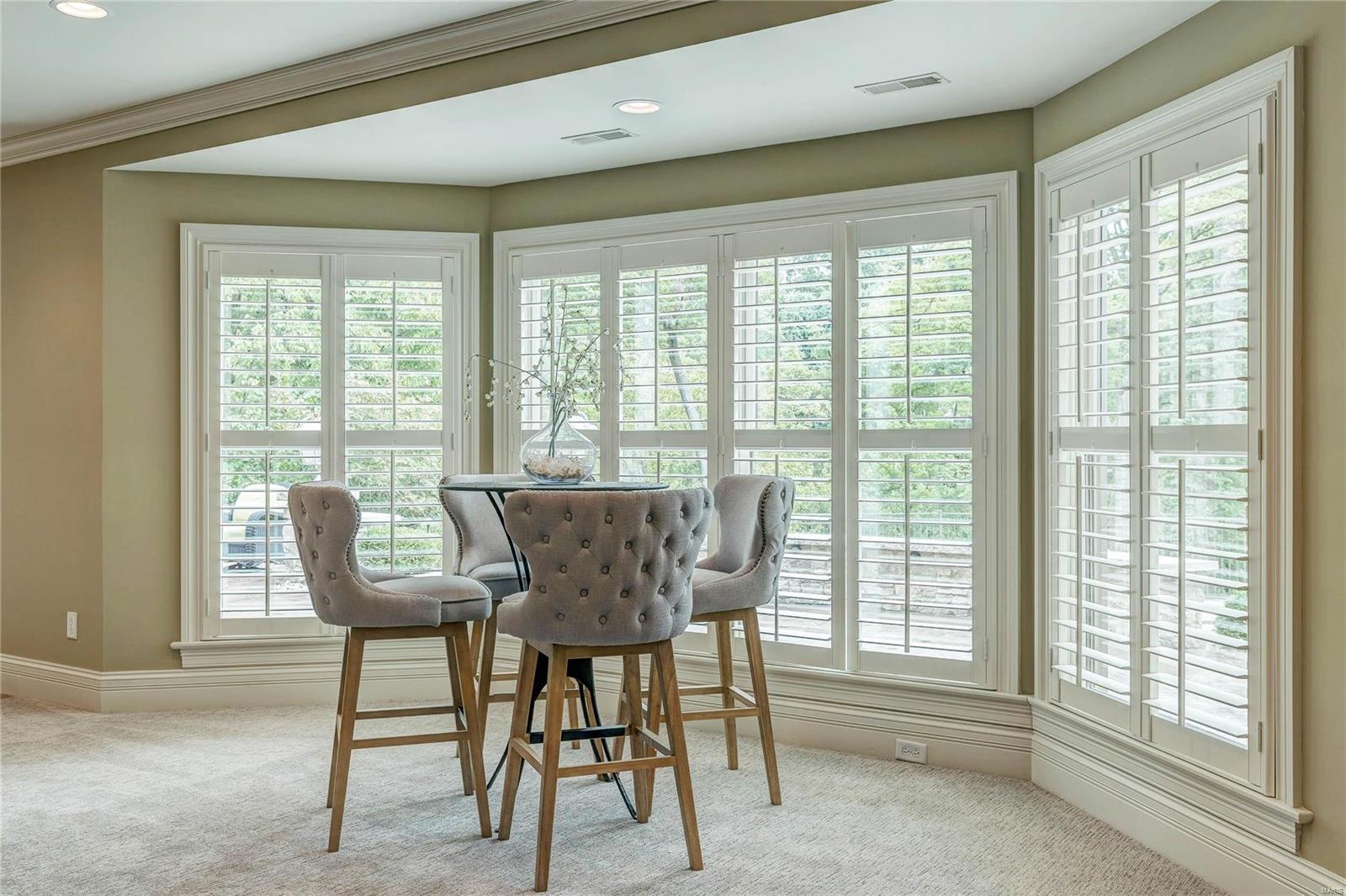 Town & Country Manor - Residential