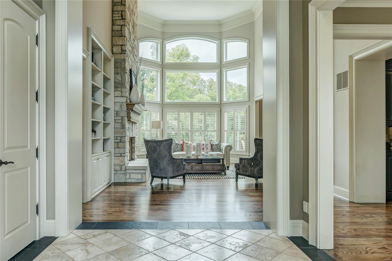 Town & Country Manor - Residential