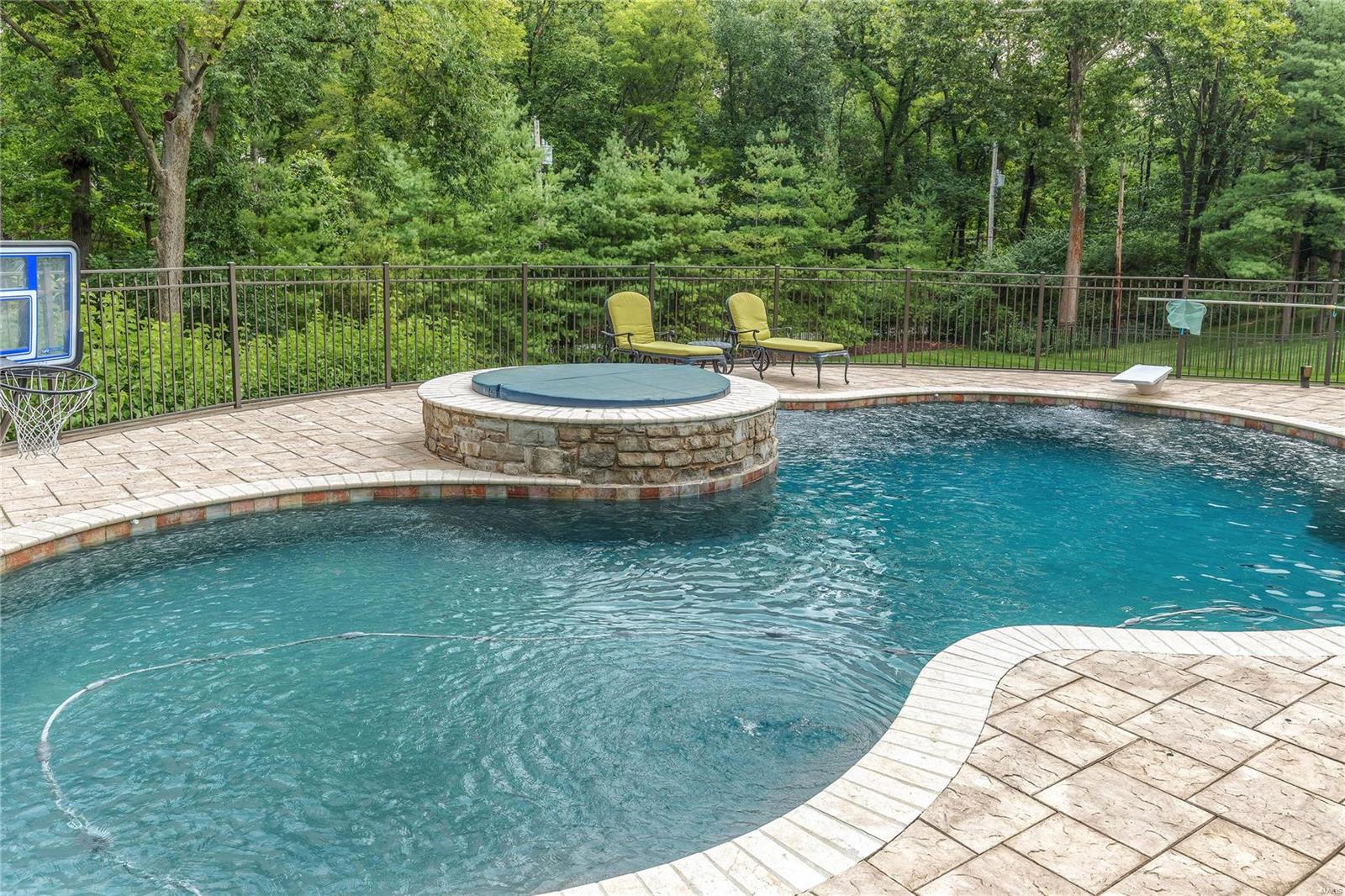 Town & Country Manor - Residential