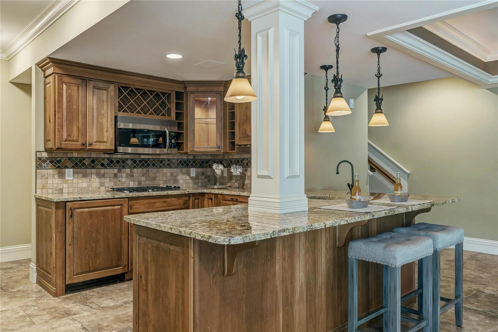 Town & Country Manor - Residential