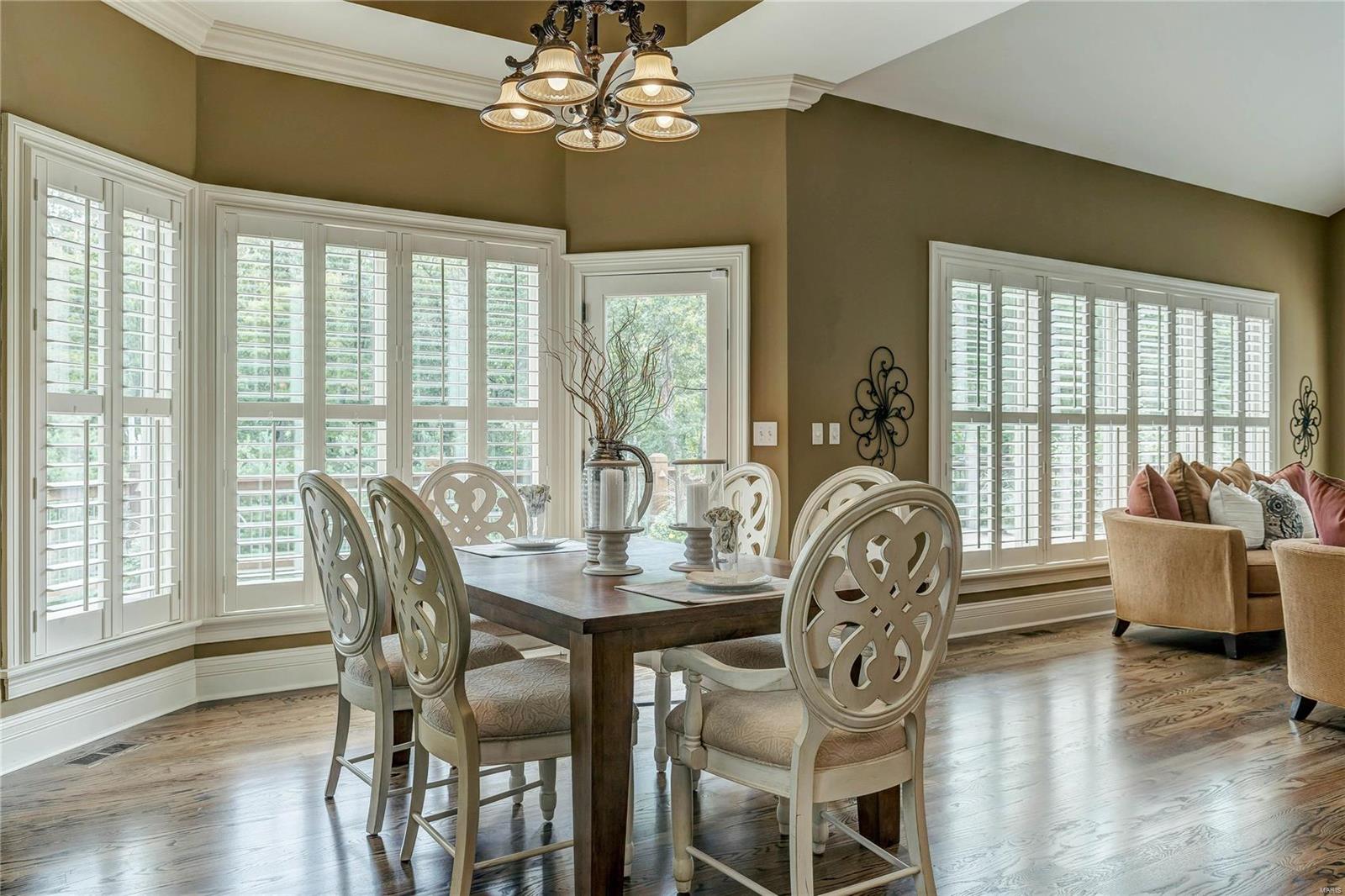 Town & Country Manor - Residential