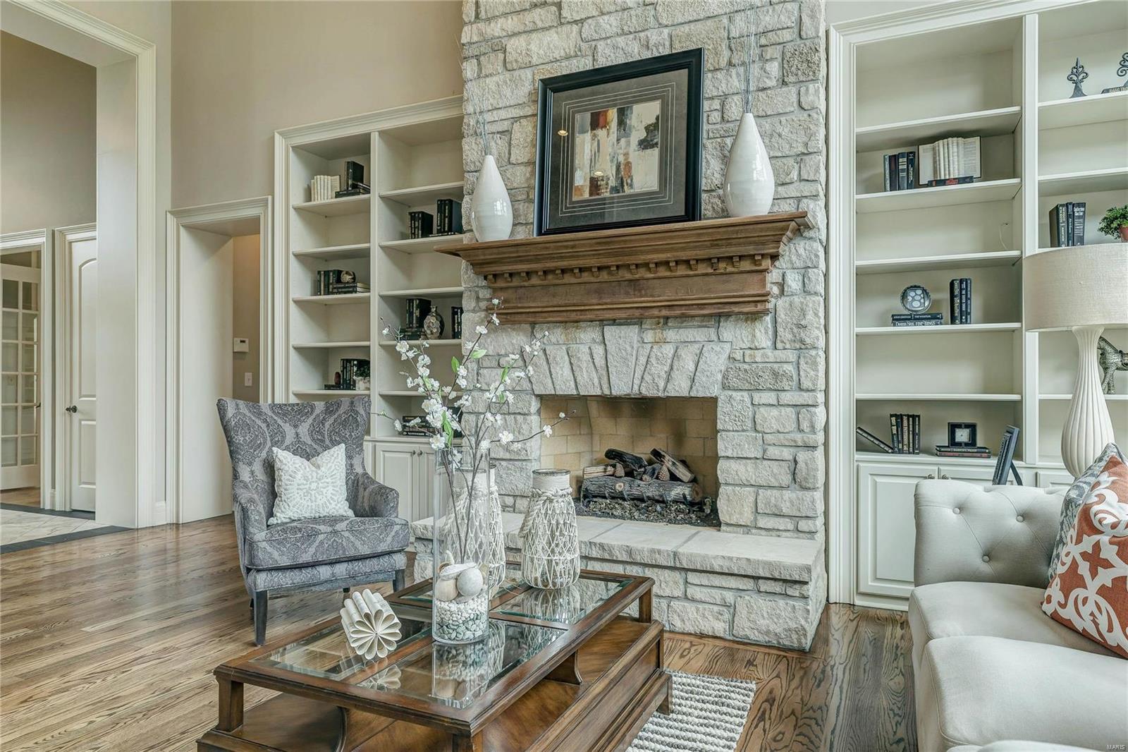 Town & Country Manor - Residential