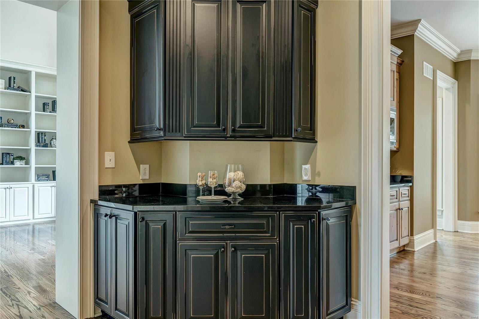 Town & Country Manor - Residential