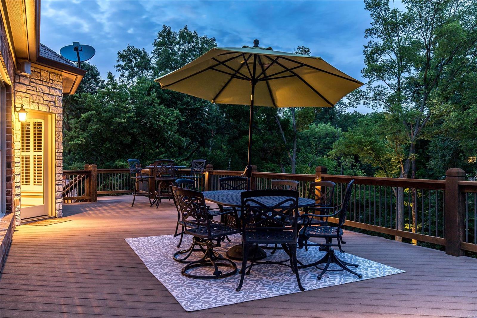 Town & Country Manor - Residential