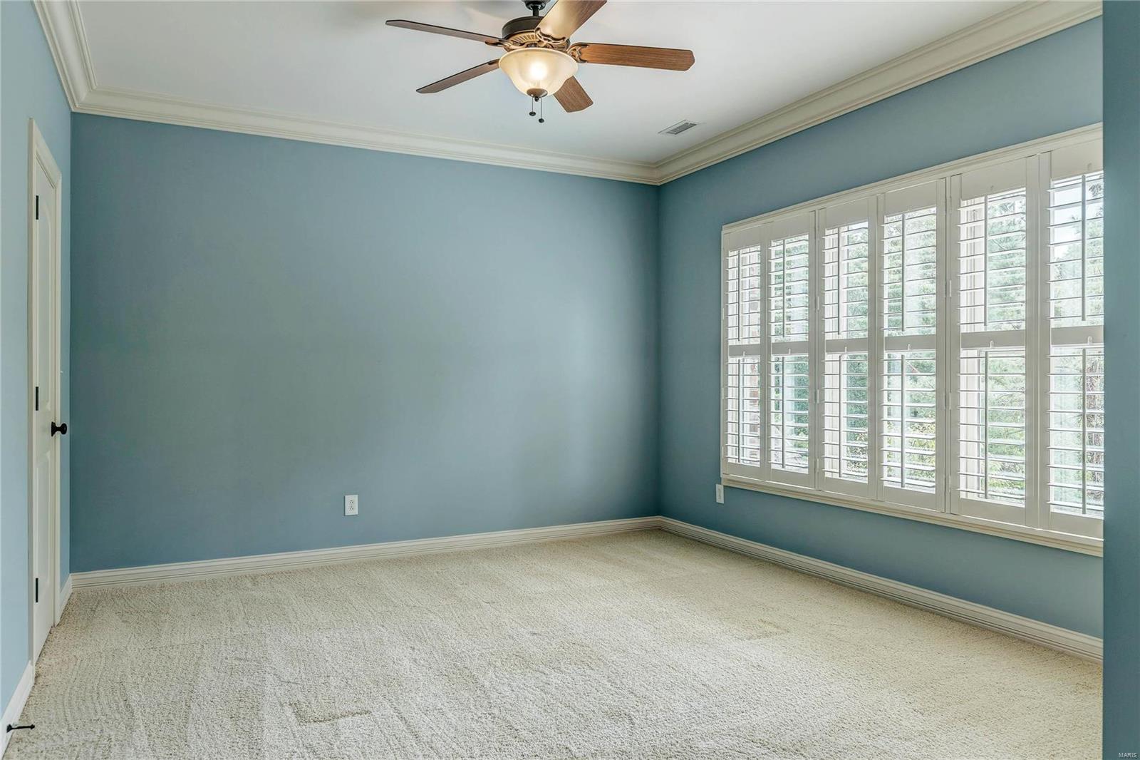 Town & Country Manor - Residential