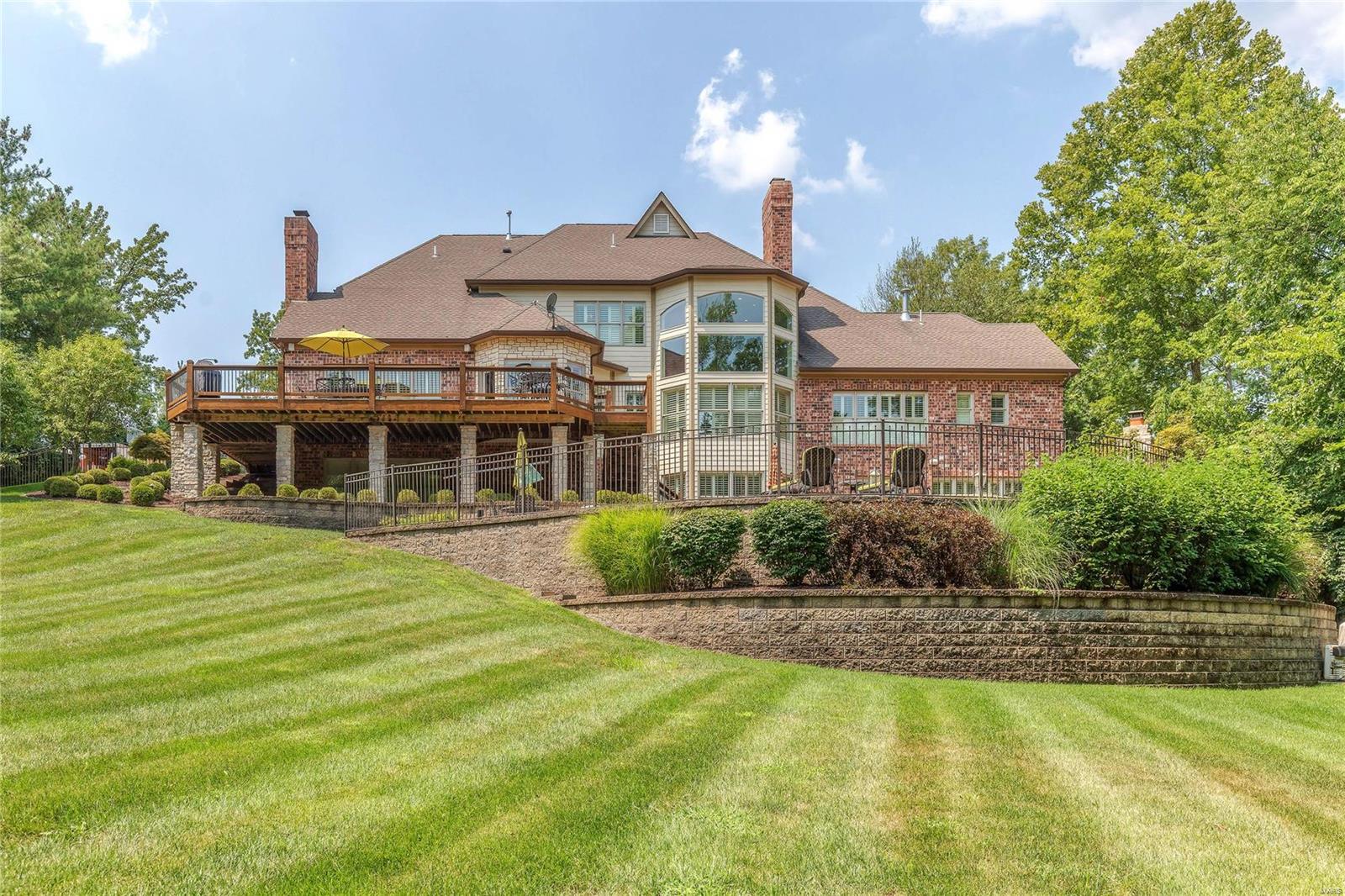 Town & Country Manor - Residential