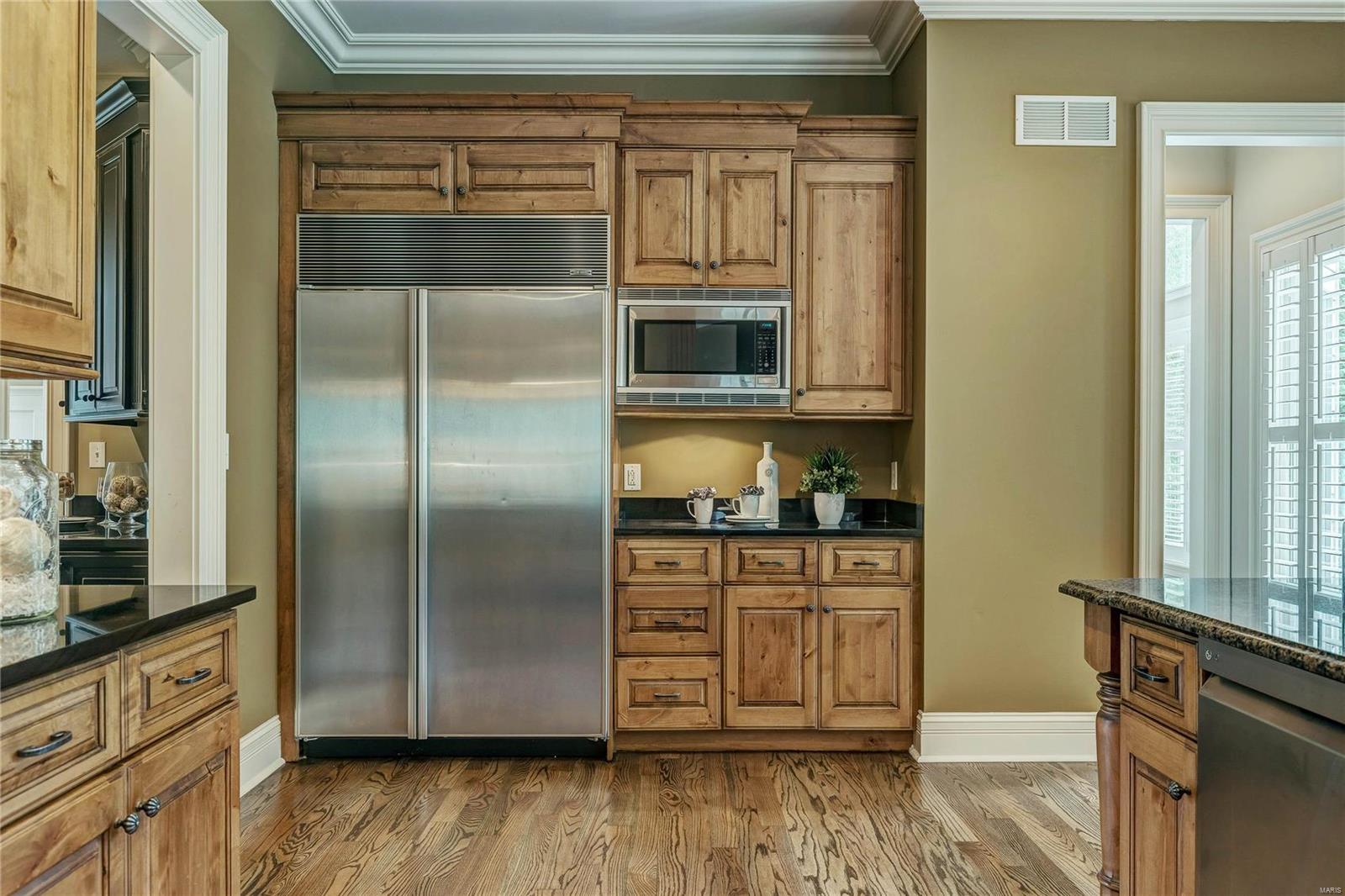 Town & Country Manor - Residential