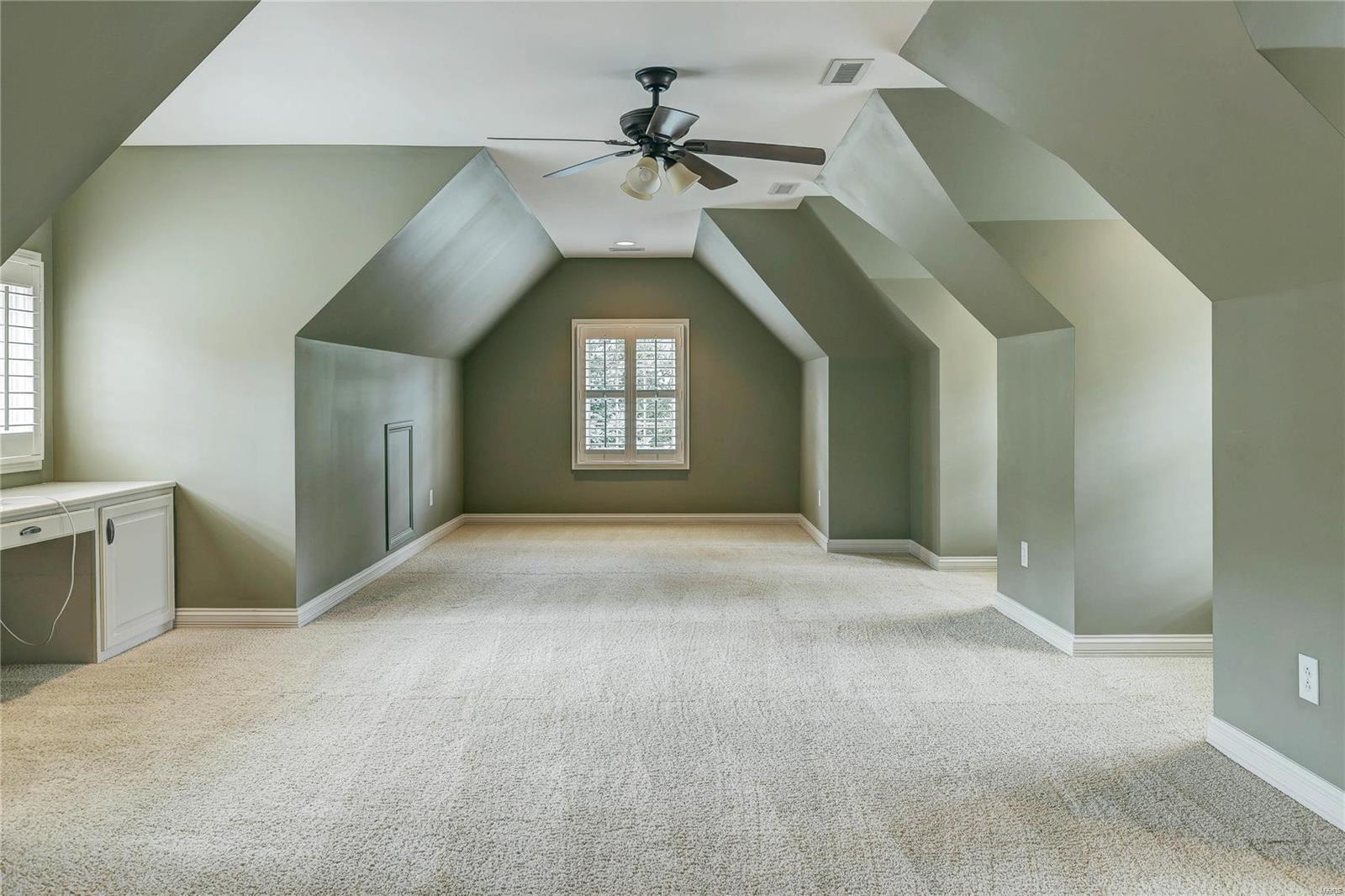 Town & Country Manor - Residential