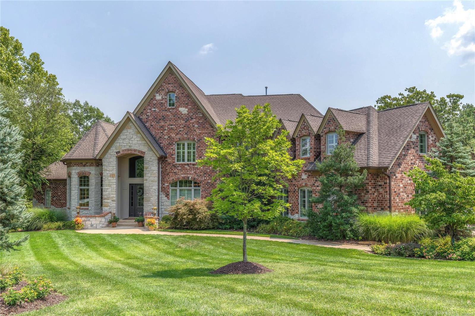 Town & Country Manor - Residential