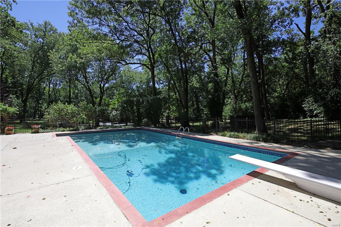 Upper Log Cabin Lts 1 & 2 - Residential