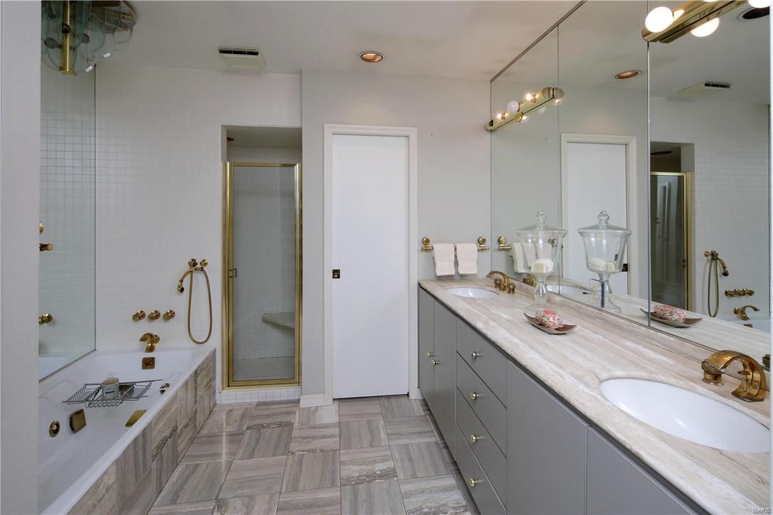 Upper Log Cabin Lts 1 & 2 - Residential