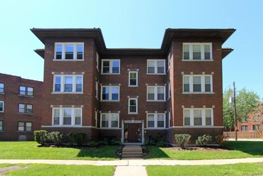 Washington University student housing apartment offering! Well-located in the Delmar Loop neighborhood, just a block behind Wash U's new $80M mixed use development in The Loop. 100% leased through next May. Current rental rates are below market due to construction on the street during last leasing season. Offered at a 7.0% cap rate (9.5% cash-on-cash) on current rents in place, with Year 2 projected cap rate of 9% (19% cash-on-cash) with units leased at market rents of $1,495!! 3 bed market rents in this neighborhood are $1,495-1,895/mo. Unbelievable opportunity in a well-protected and high-growth market. Wash U owns most of the buildings here, very few individually-owned buildings left for acquisition (see map in supplements). 

Kitchen and bath updates, newer stacks top to bottom both sides, thermal windows, brand new electric services being installed, separate HVAC & HWH. Highly walkable location- 86 walk score/79 bike score. Grocery store and dozens of restaurants 1 block away.