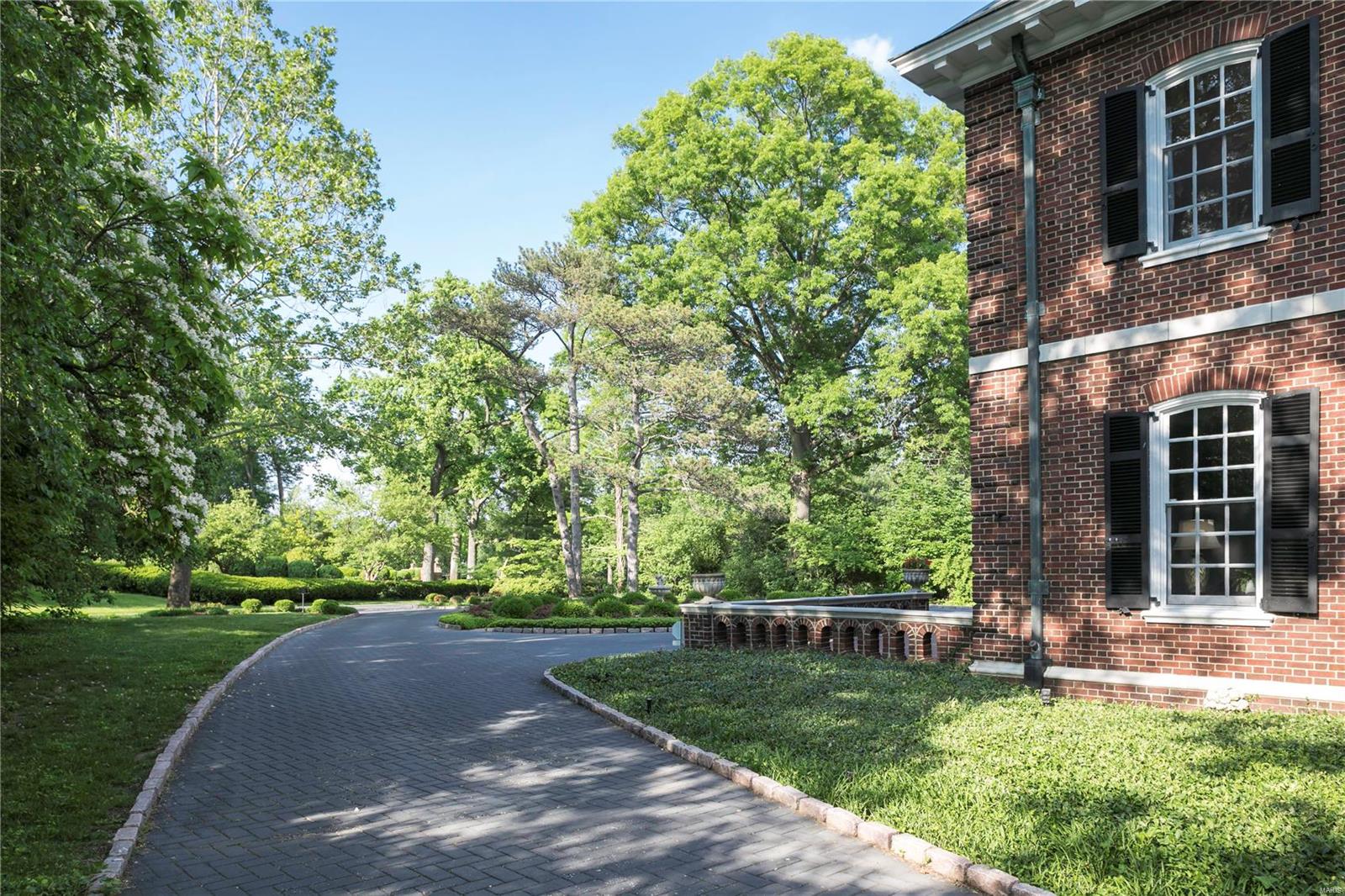 Brentmoor Park - Residential