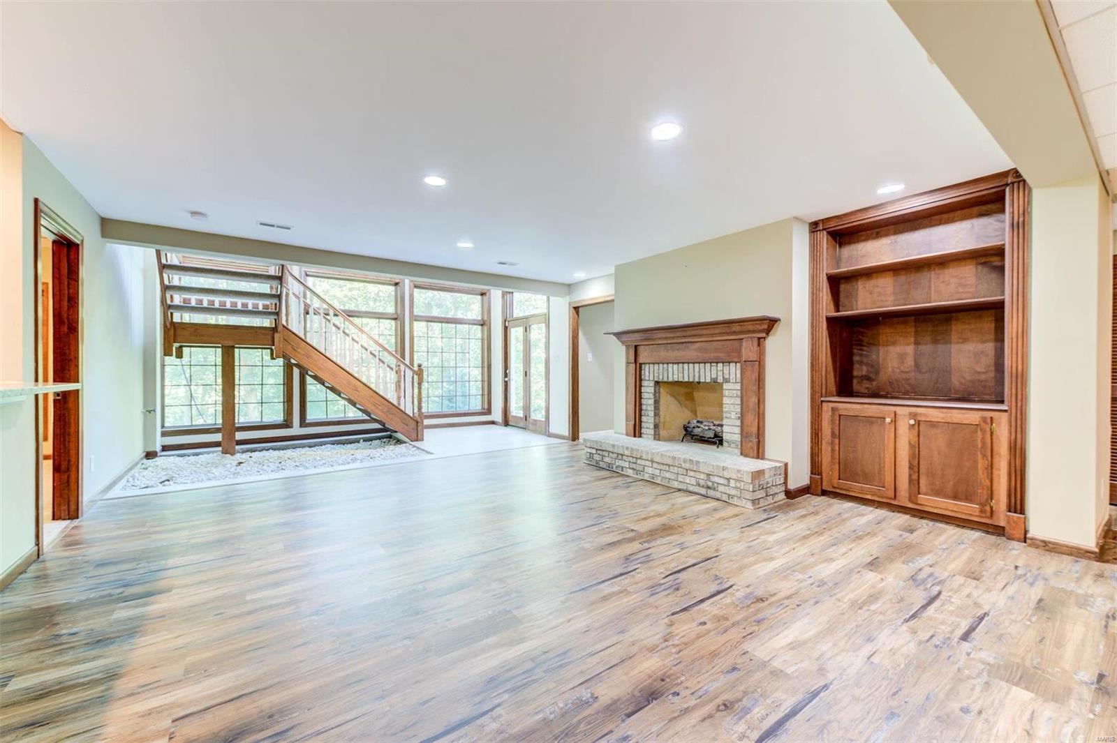 Topping Woods Estates - Residential