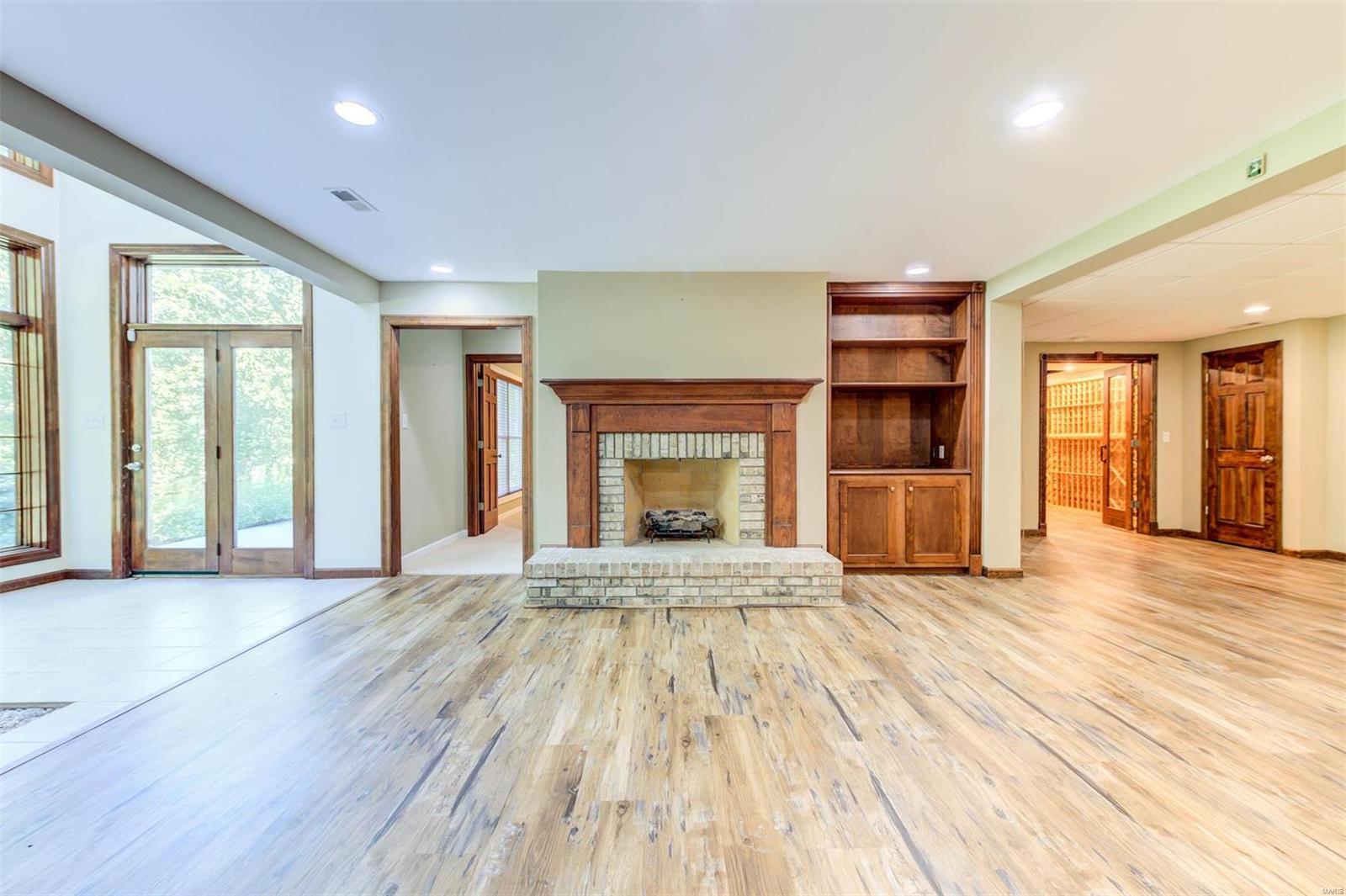 Topping Woods Estates - Residential