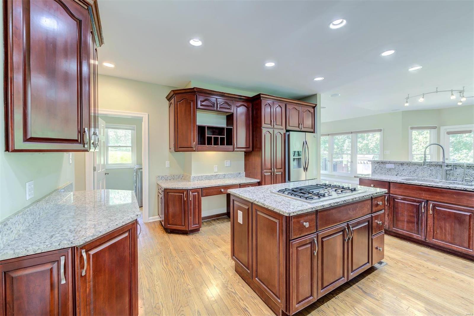 Topping Woods Estates - Residential