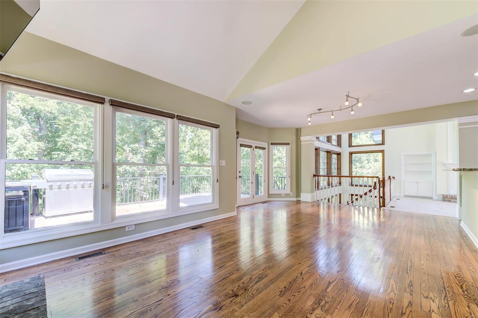 Topping Woods Estates - Residential