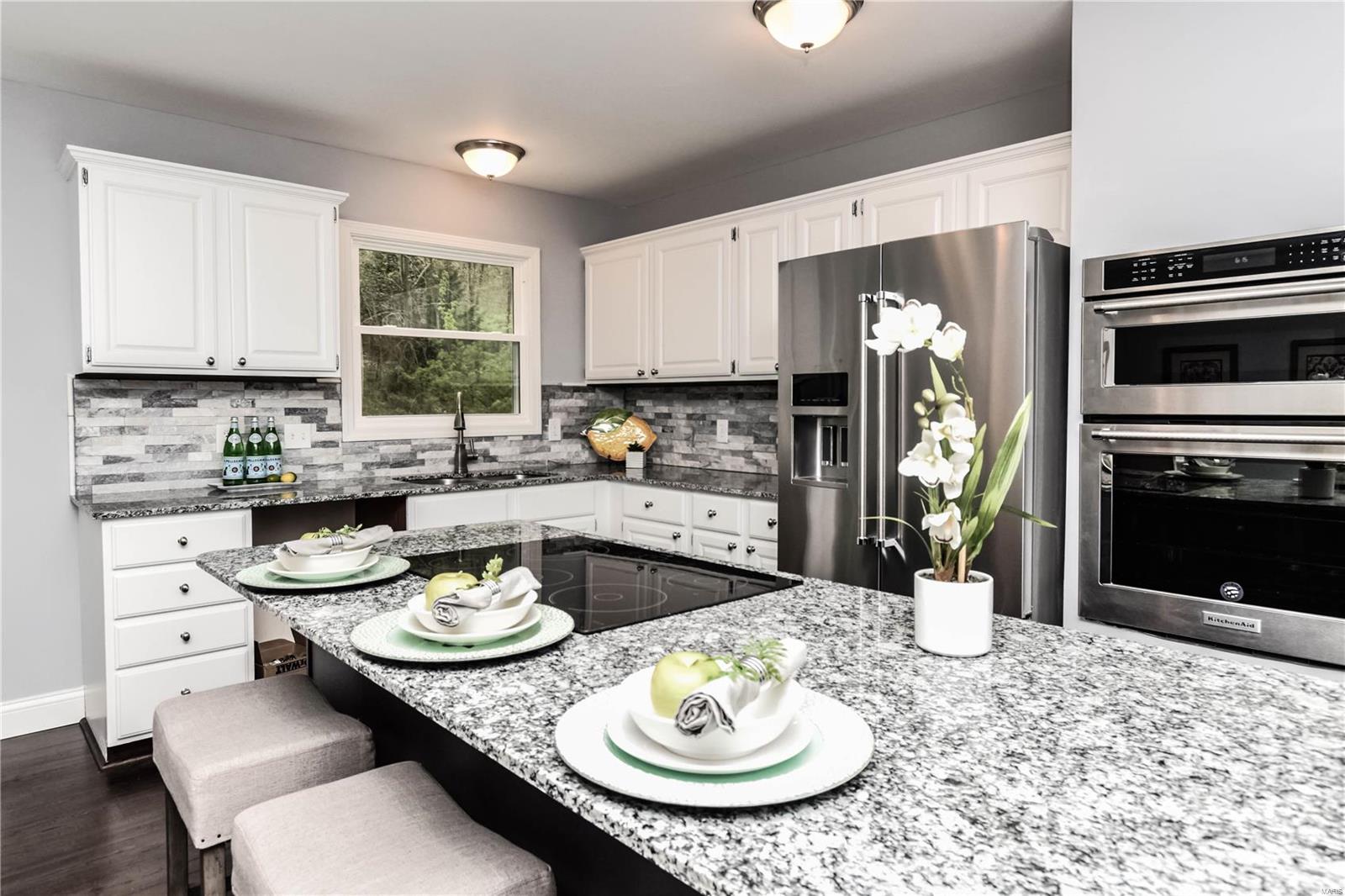 Pointe Clayton 4 - Residential