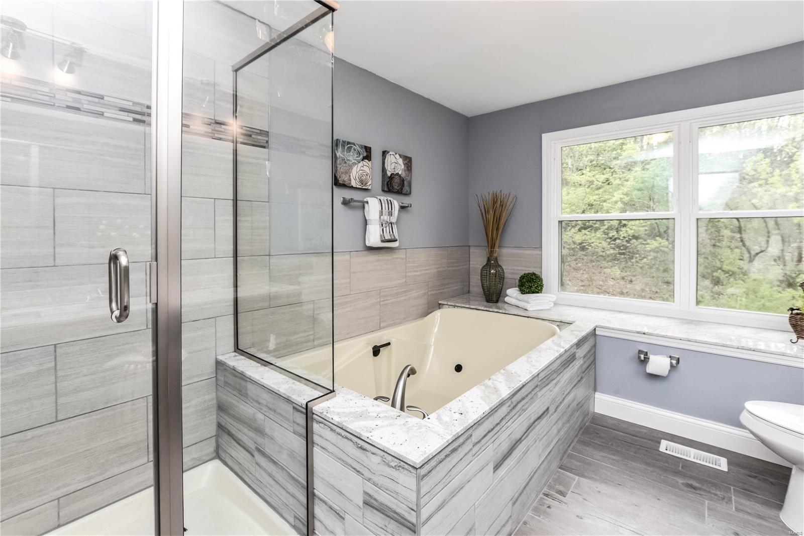 Pointe Clayton 4 - Residential