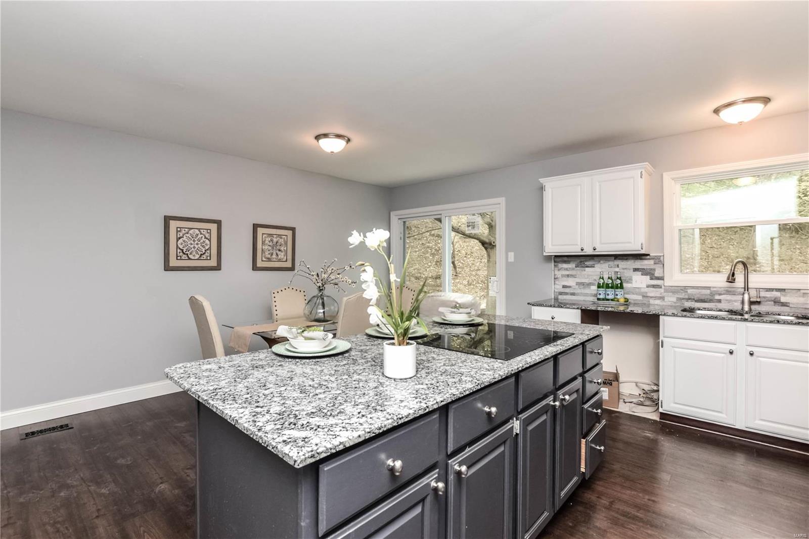 Pointe Clayton 4 - Residential