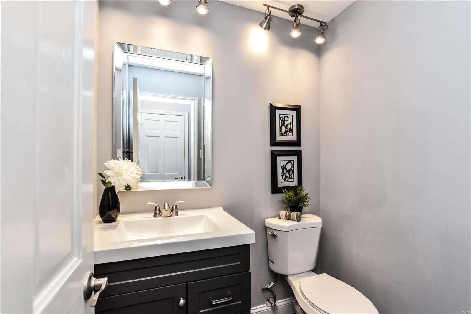 Pointe Clayton 4 - Residential