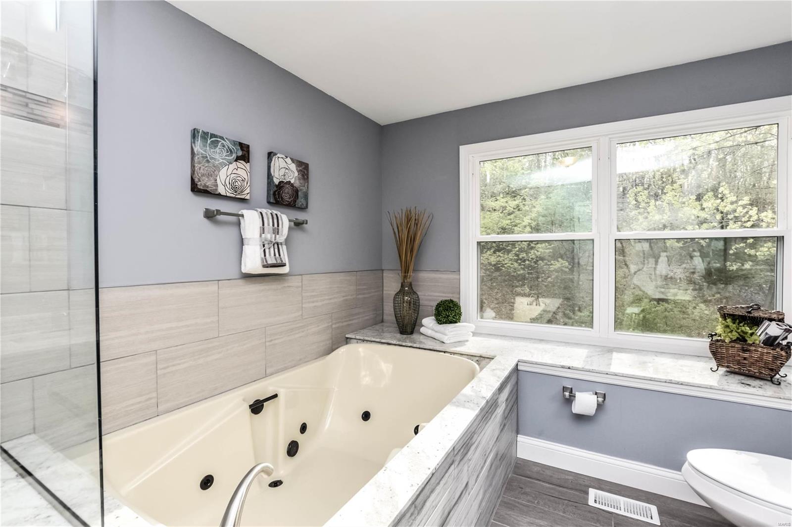 Pointe Clayton 4 - Residential
