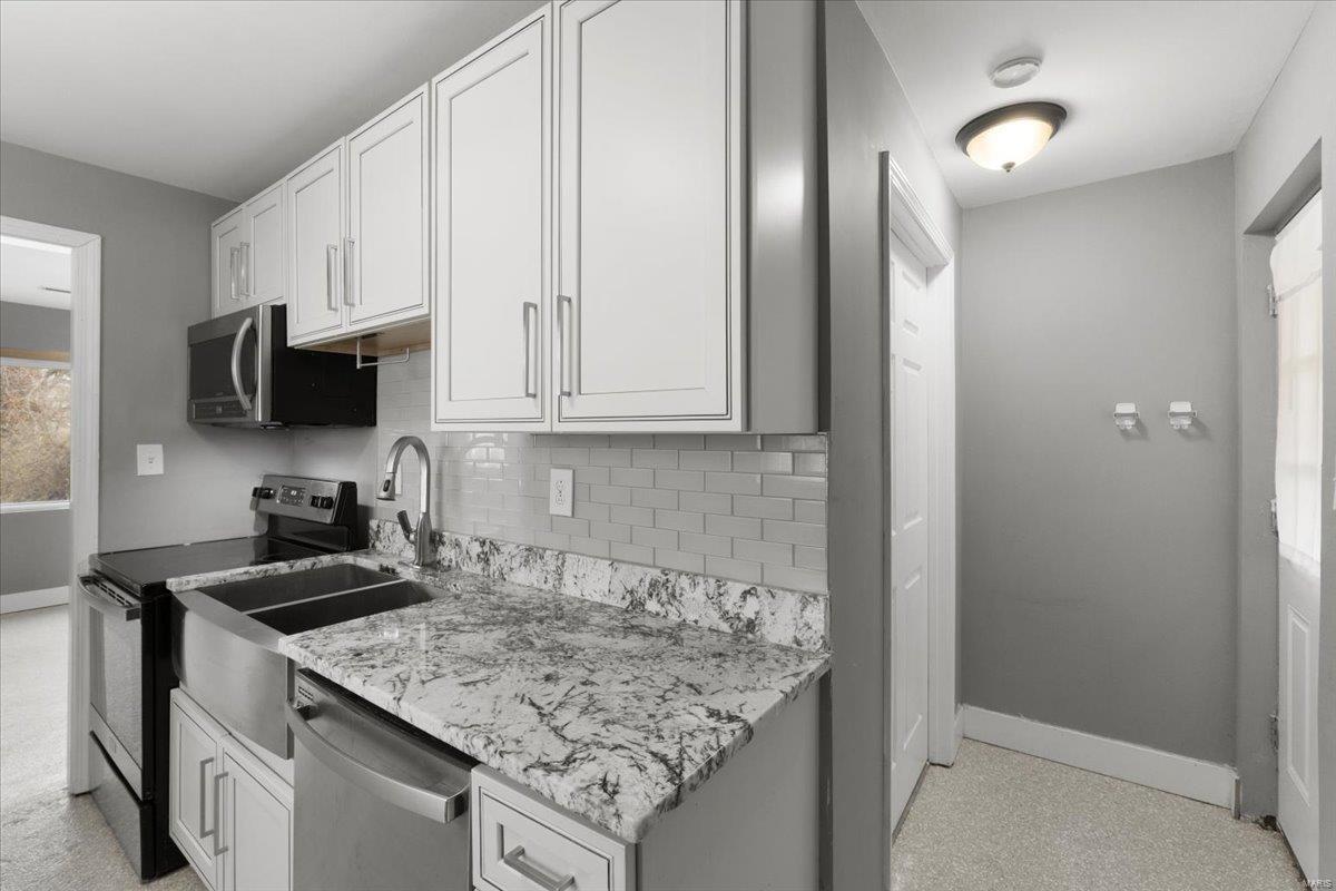 St Louis, Missouri 63135, United States, 3 Bedrooms Bedrooms, ,1 BathroomBathrooms,Residential,Pending,82499