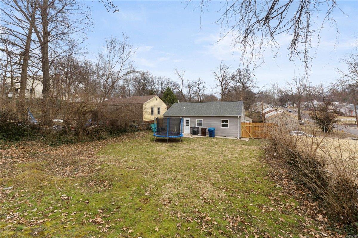 St Louis, Missouri 63135, United States, 3 Bedrooms Bedrooms, ,1 BathroomBathrooms,Residential,Pending,82499