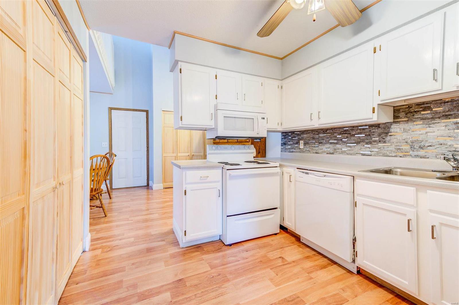Duchesne Parque Condo 40 - Residential
