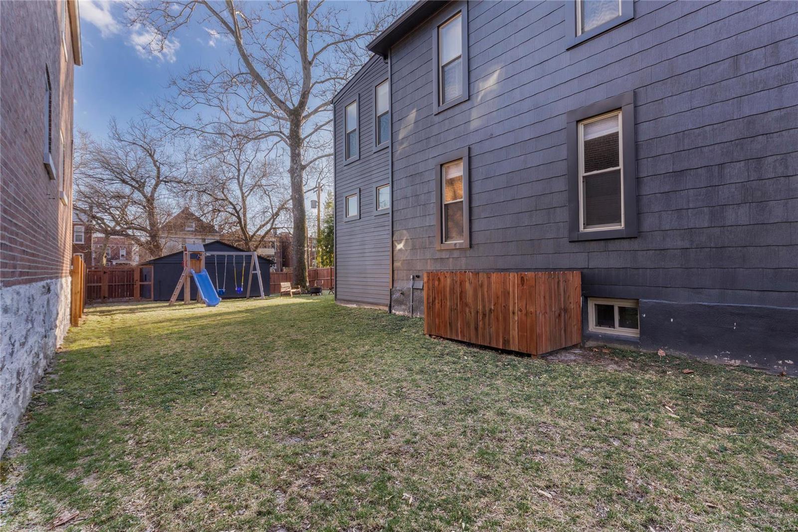 Russell Place Add - Residential