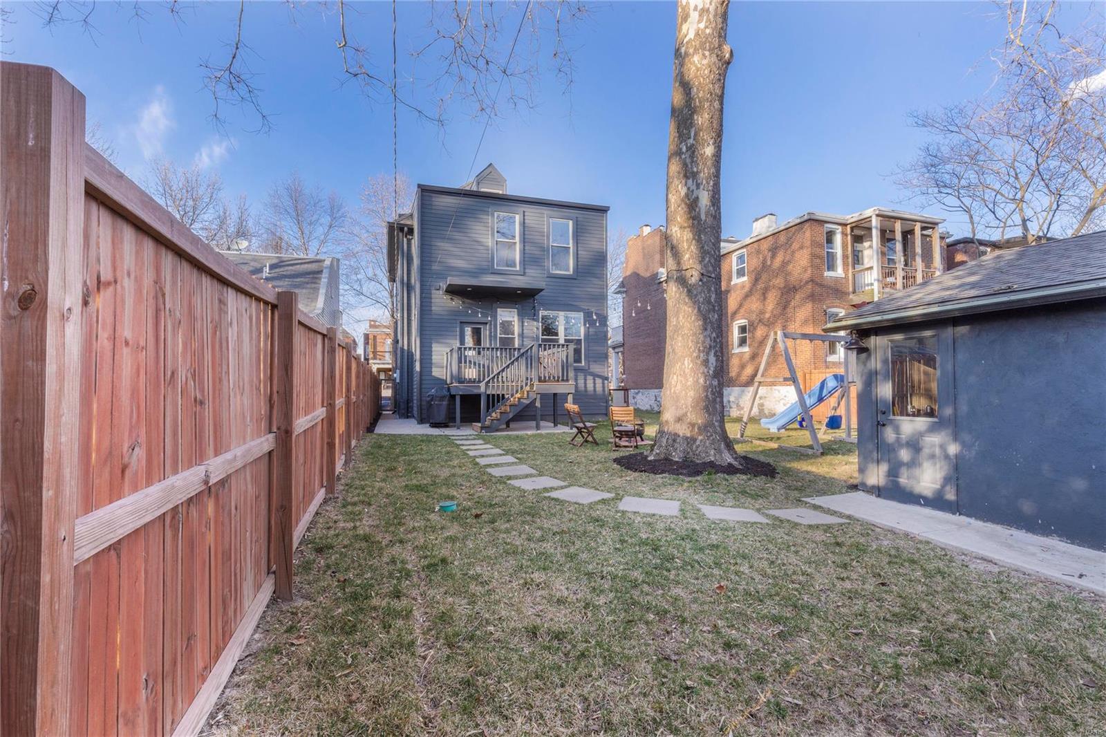 Russell Place Add - Residential