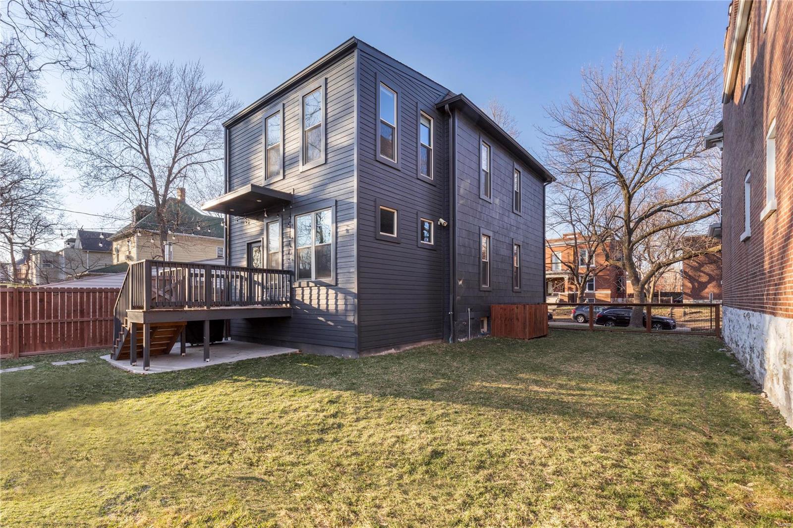 Russell Place Add - Residential