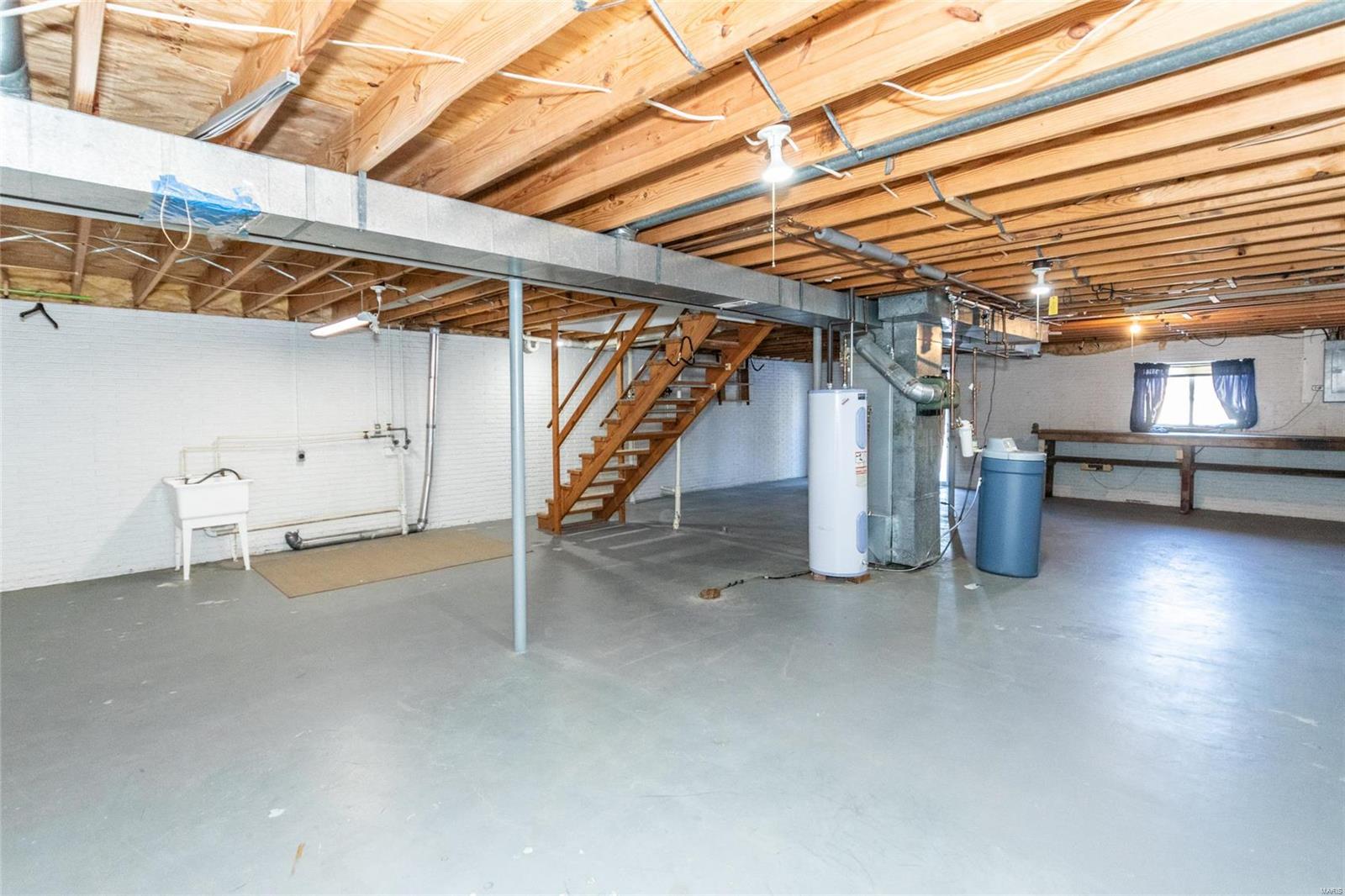 Hillsboro, Missouri 63050, United States, 3 Bedrooms Bedrooms, ,2 BathroomsBathrooms,Residential,Pending,15717