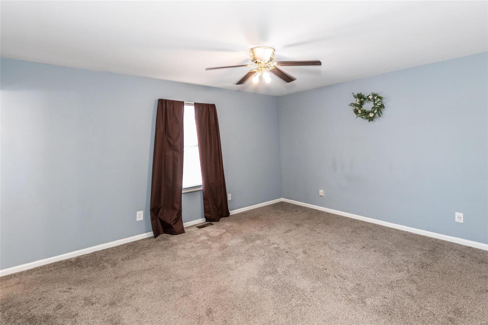 Hillsboro, Missouri 63050, United States, 3 Bedrooms Bedrooms, ,2 BathroomsBathrooms,Residential,Pending,15717