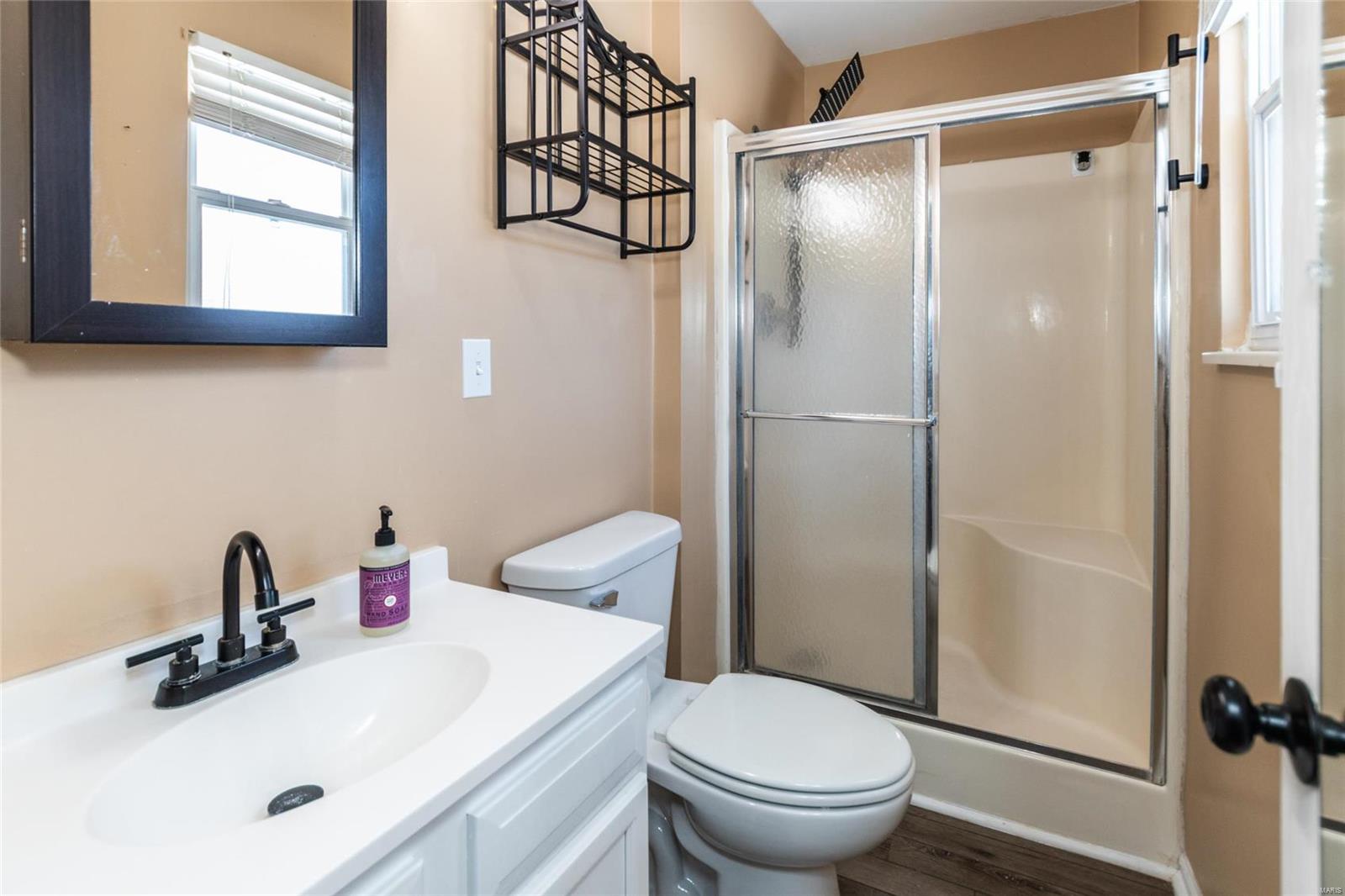 Hillsboro, Missouri 63050, United States, 3 Bedrooms Bedrooms, ,2 BathroomsBathrooms,Residential,Pending,15717