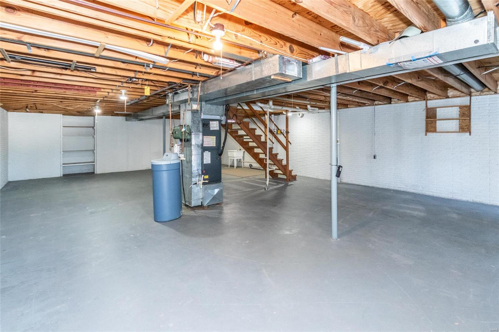 Hillsboro, Missouri 63050, United States, 3 Bedrooms Bedrooms, ,2 BathroomsBathrooms,Residential,Pending,15717