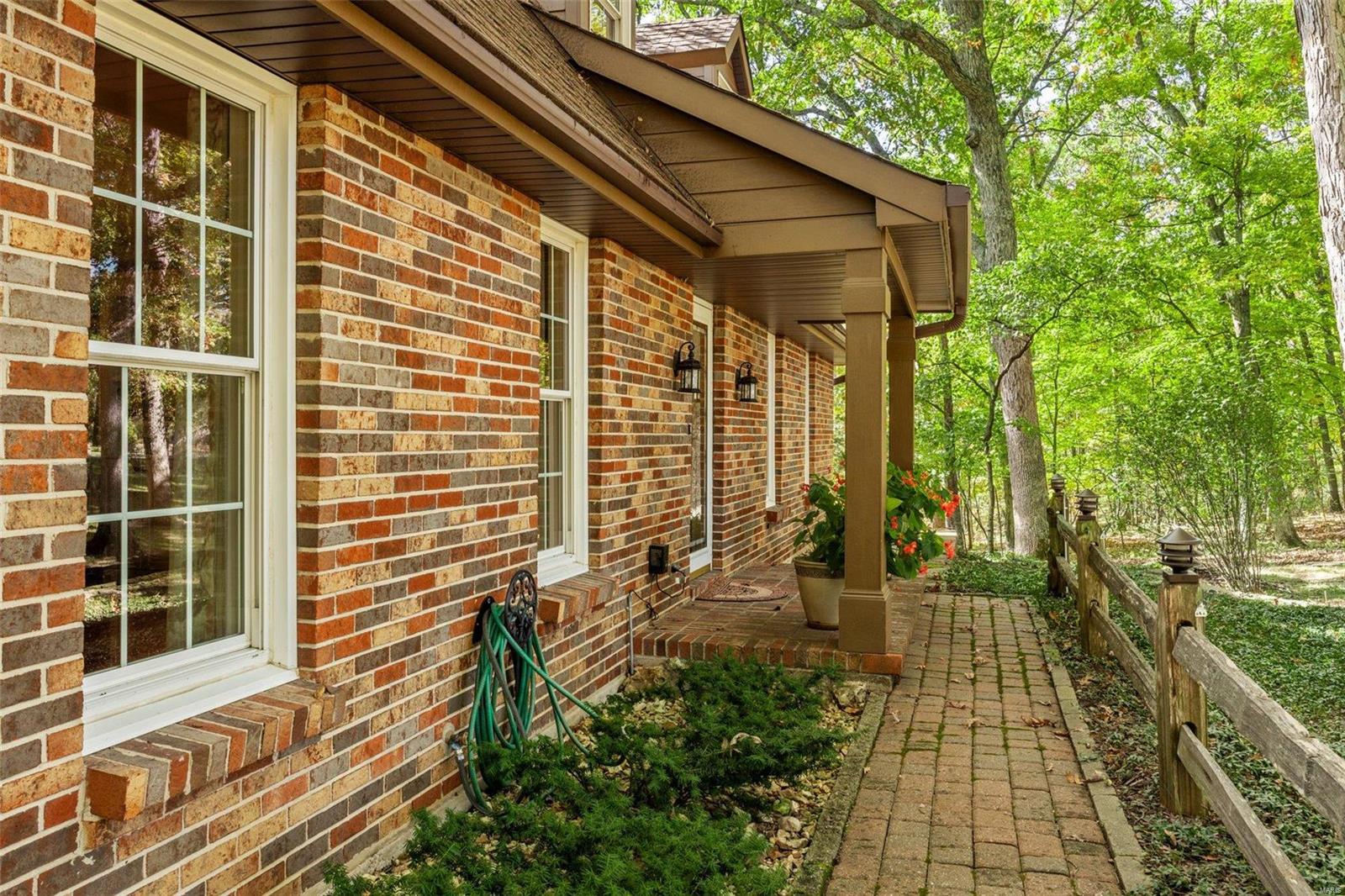 Defiance, Missouri 63341, United States, 3 Bedrooms Bedrooms, ,4 BathroomsBathrooms,Residential,Active,36363