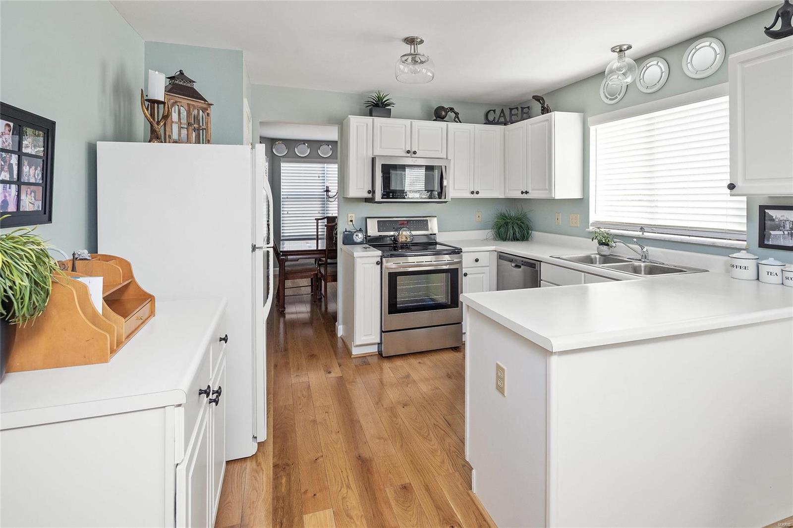 Hickory Manor Village - Residential