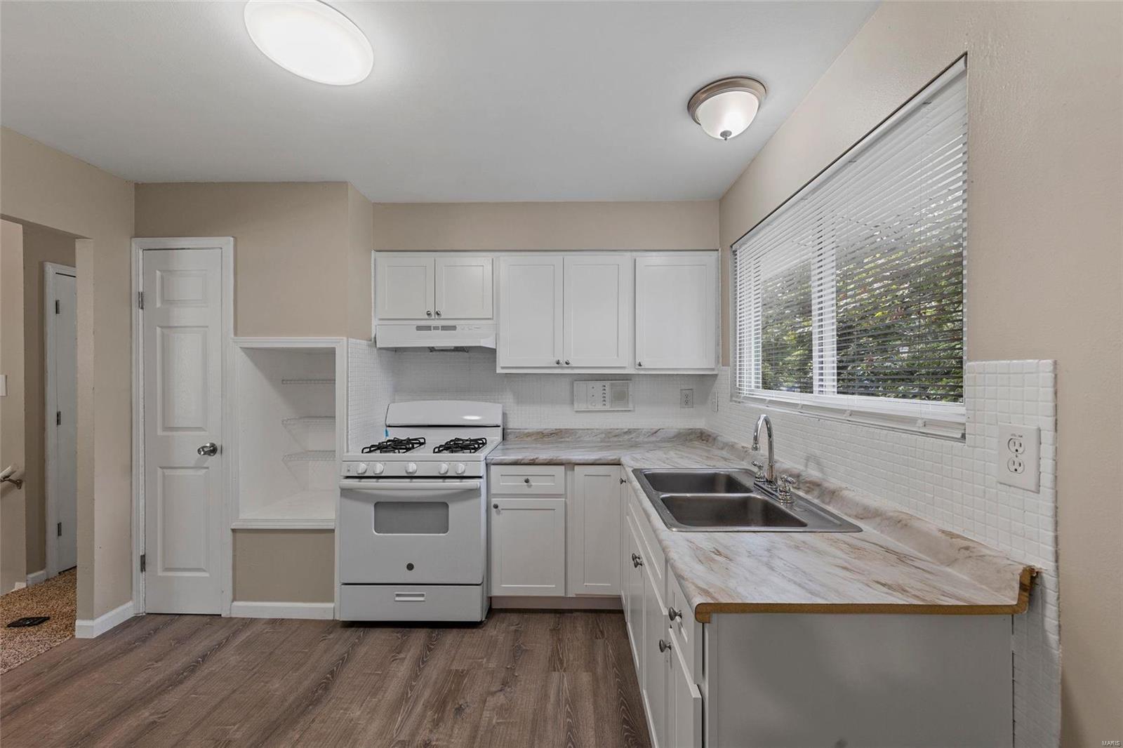 Westglen Estates Add Seven - Residential