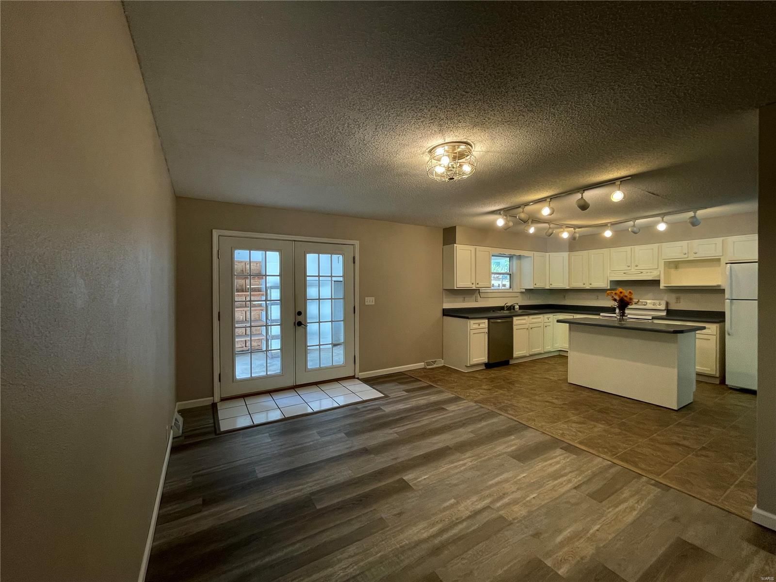 Anns Acres - Residential