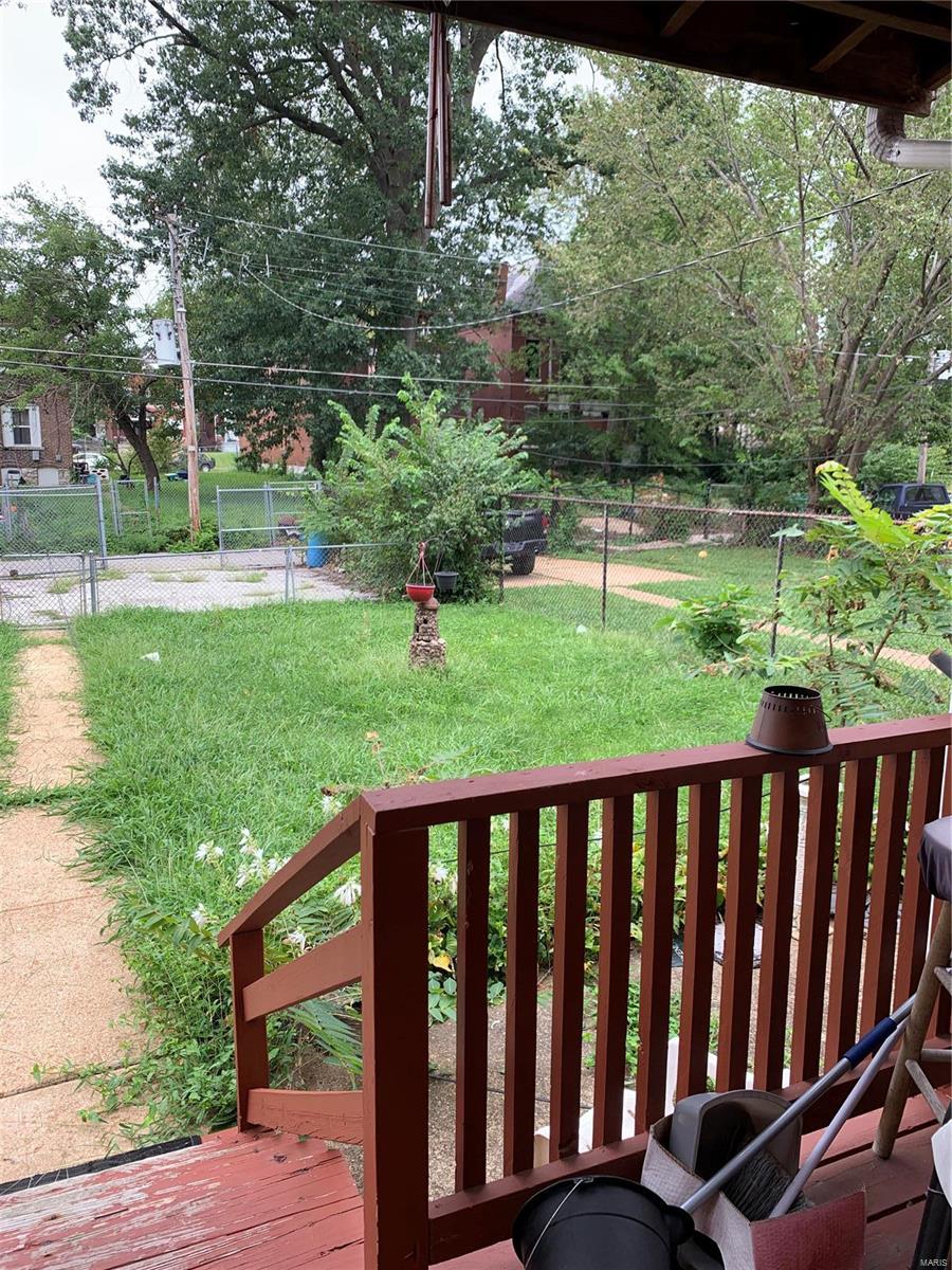 Raymond Place - Residential