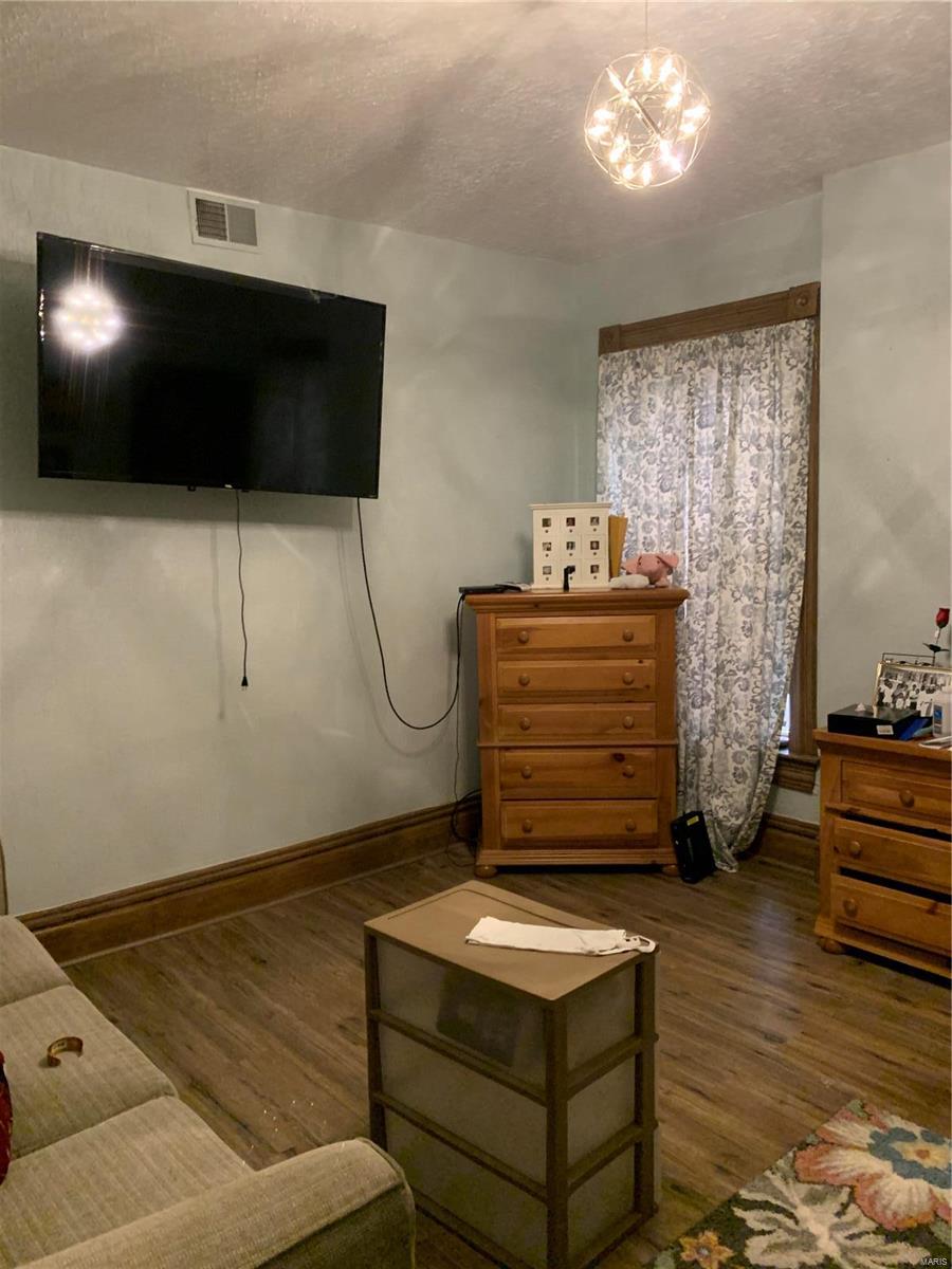 Raymond Place - Residential