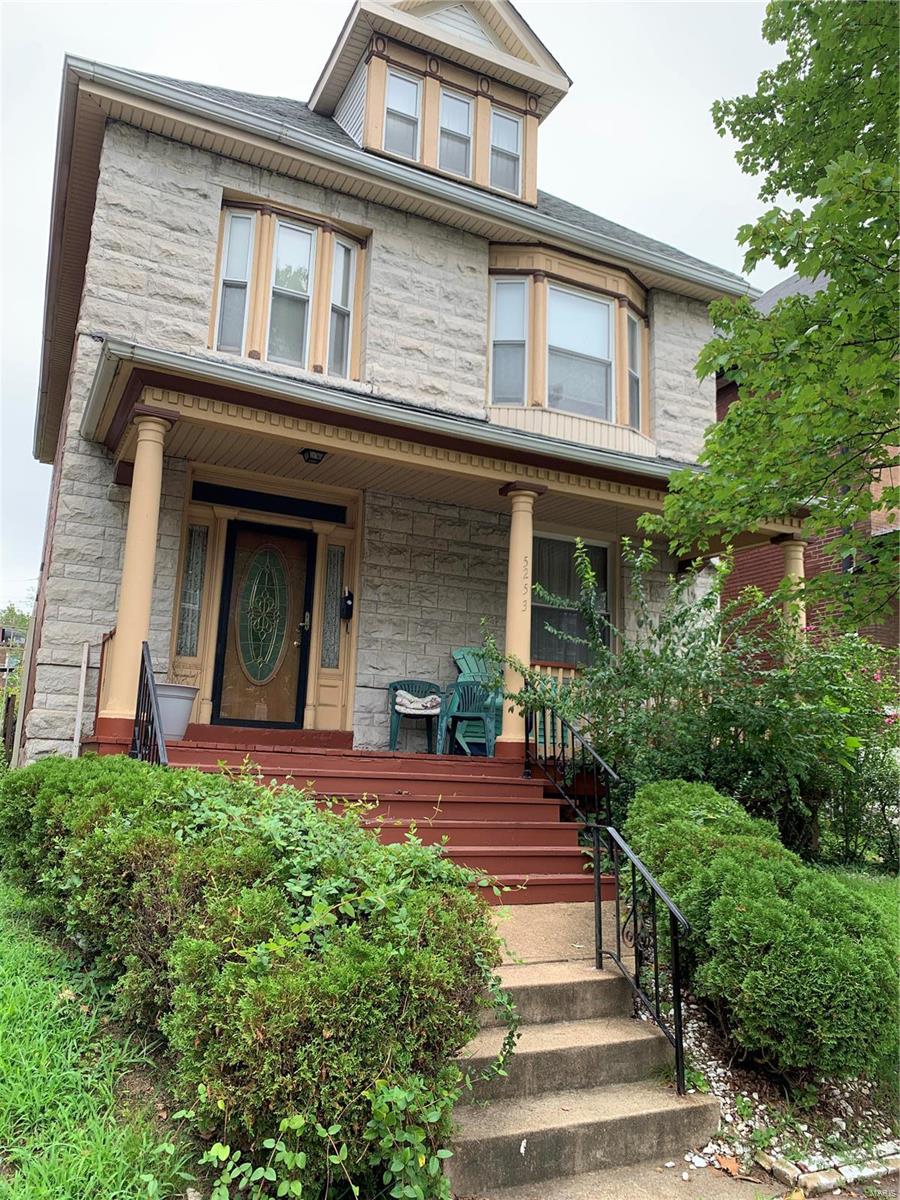 Raymond Place - Residential