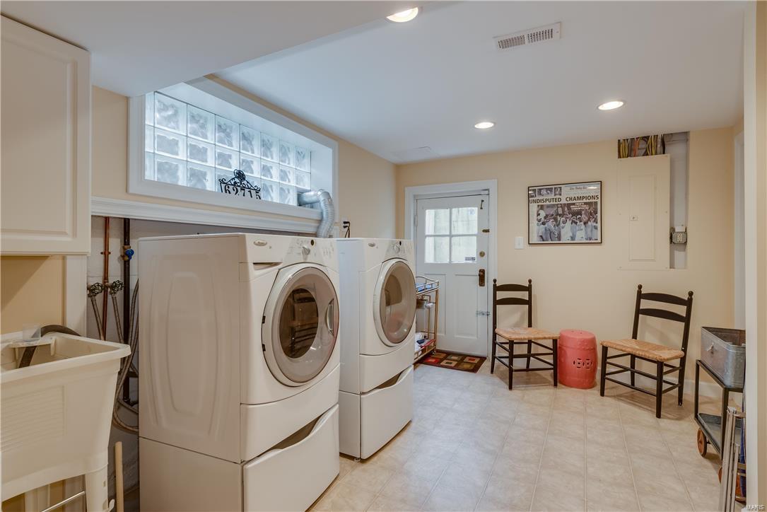 7754-7756 Davis Drive A Condo - Residential