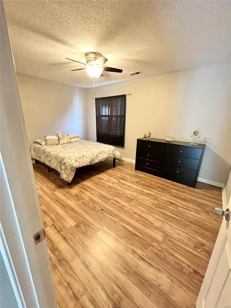 Brentwood Forest Condo Ph Six - Residential