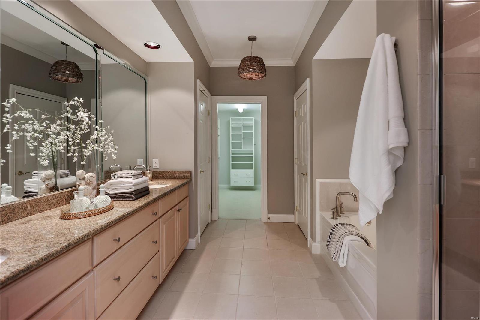 Shaw Place Condo - Residential