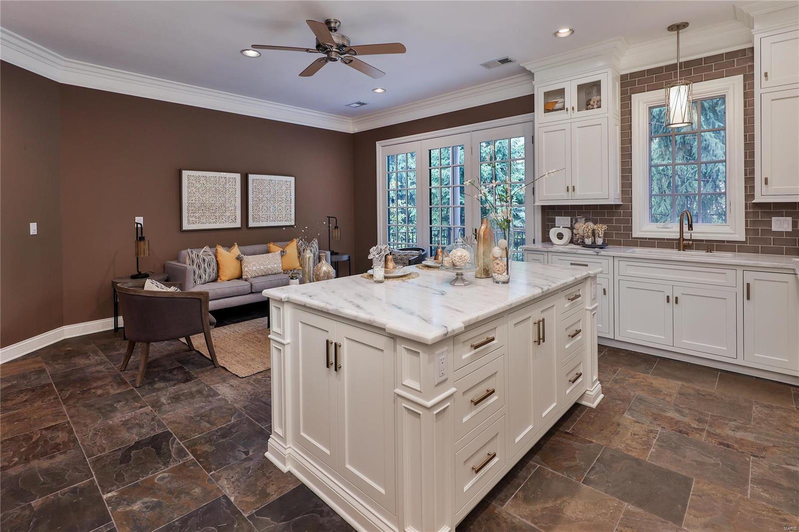 Shaw Place Condo - Residential